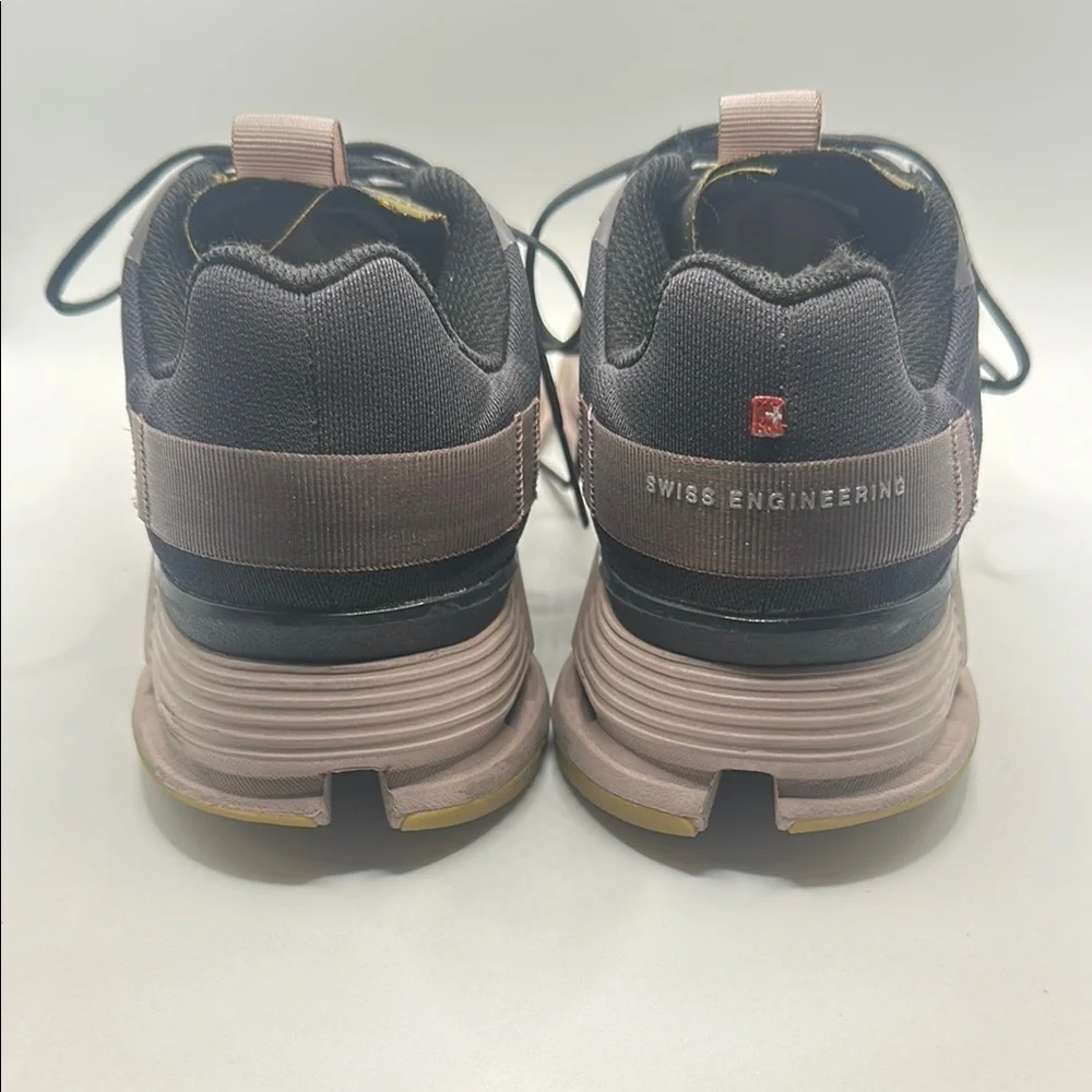 On Running Black and Green Athletic Shoes Streamlined Design
